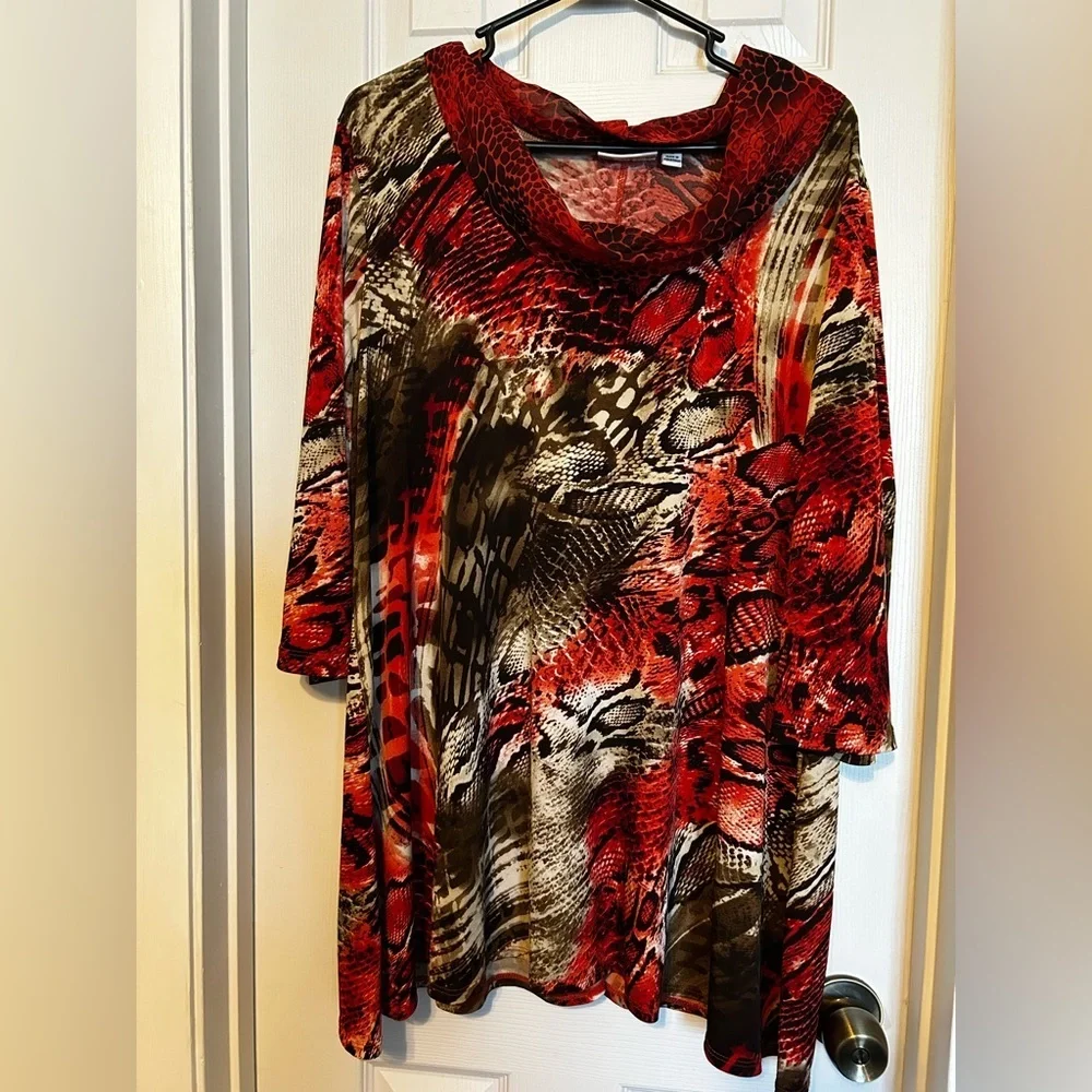 NWOT Susan Graver Red Animal Print Cowl Neck Tunic Top 1X - Picture 2 of 8